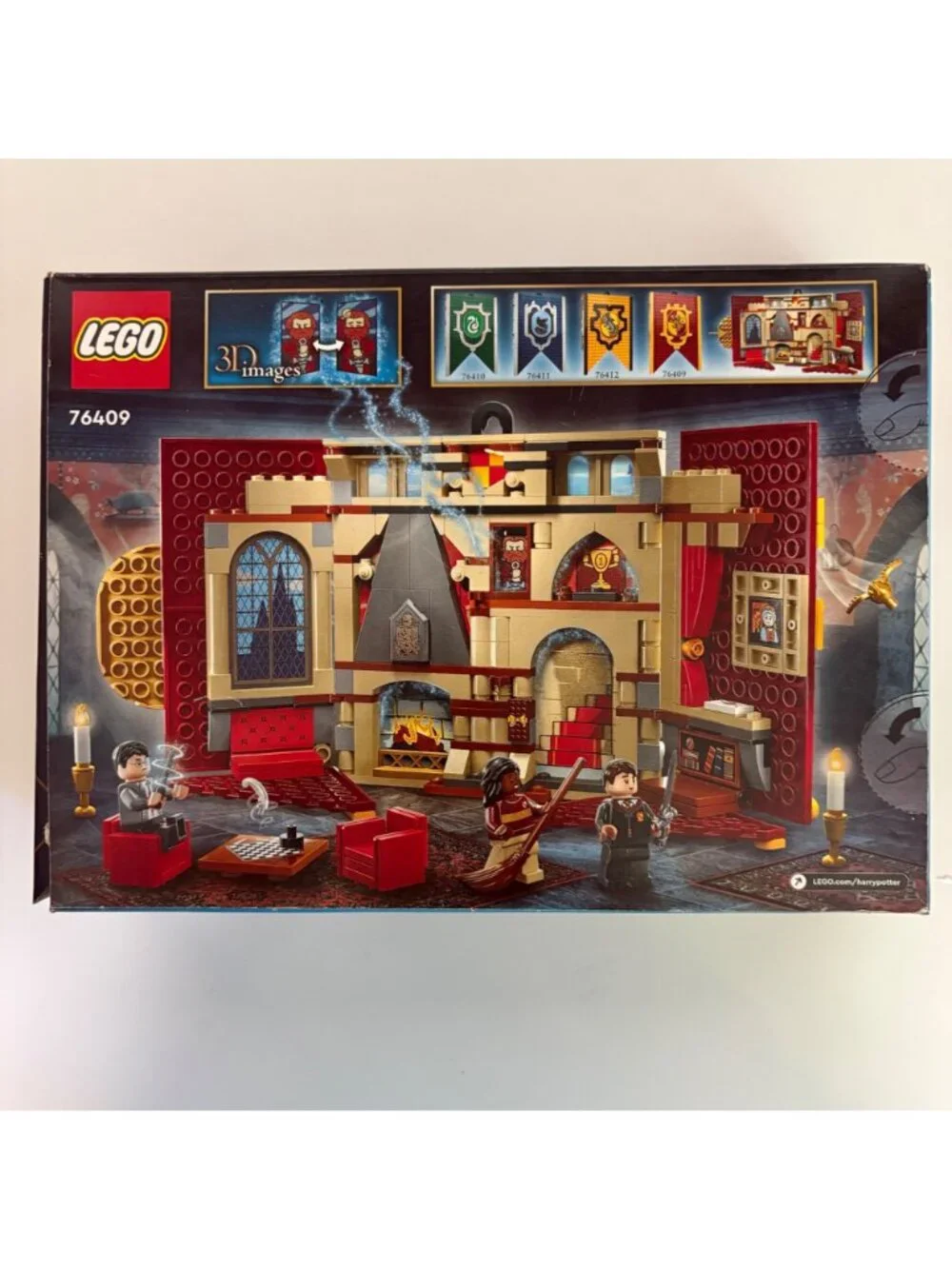 LEGO Harry Potter Gryffindor House Banner Set 76409 Complete